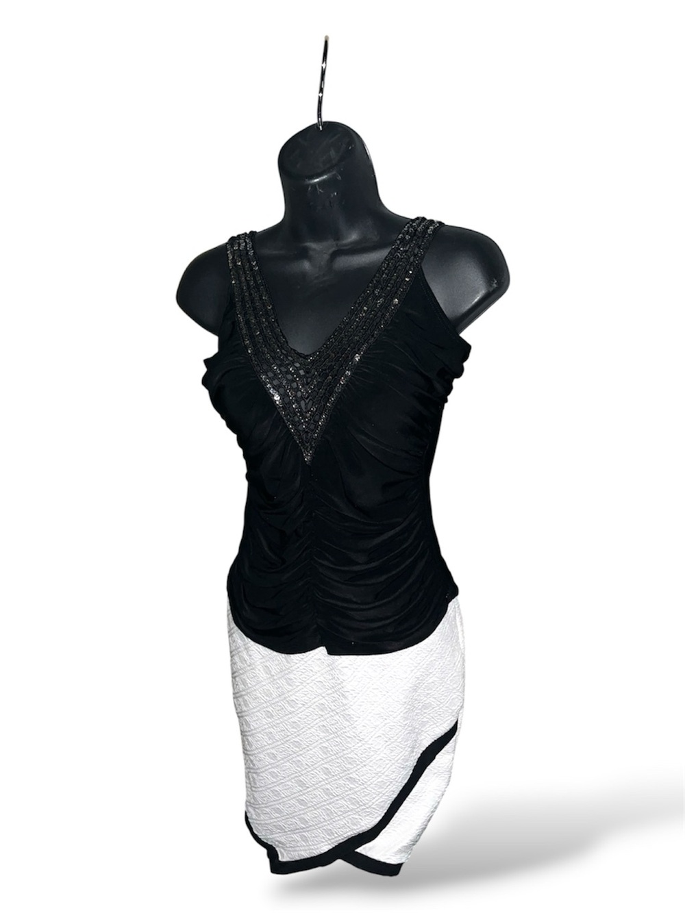 Entry Black V-Neck Sequin Ruched Camisole
